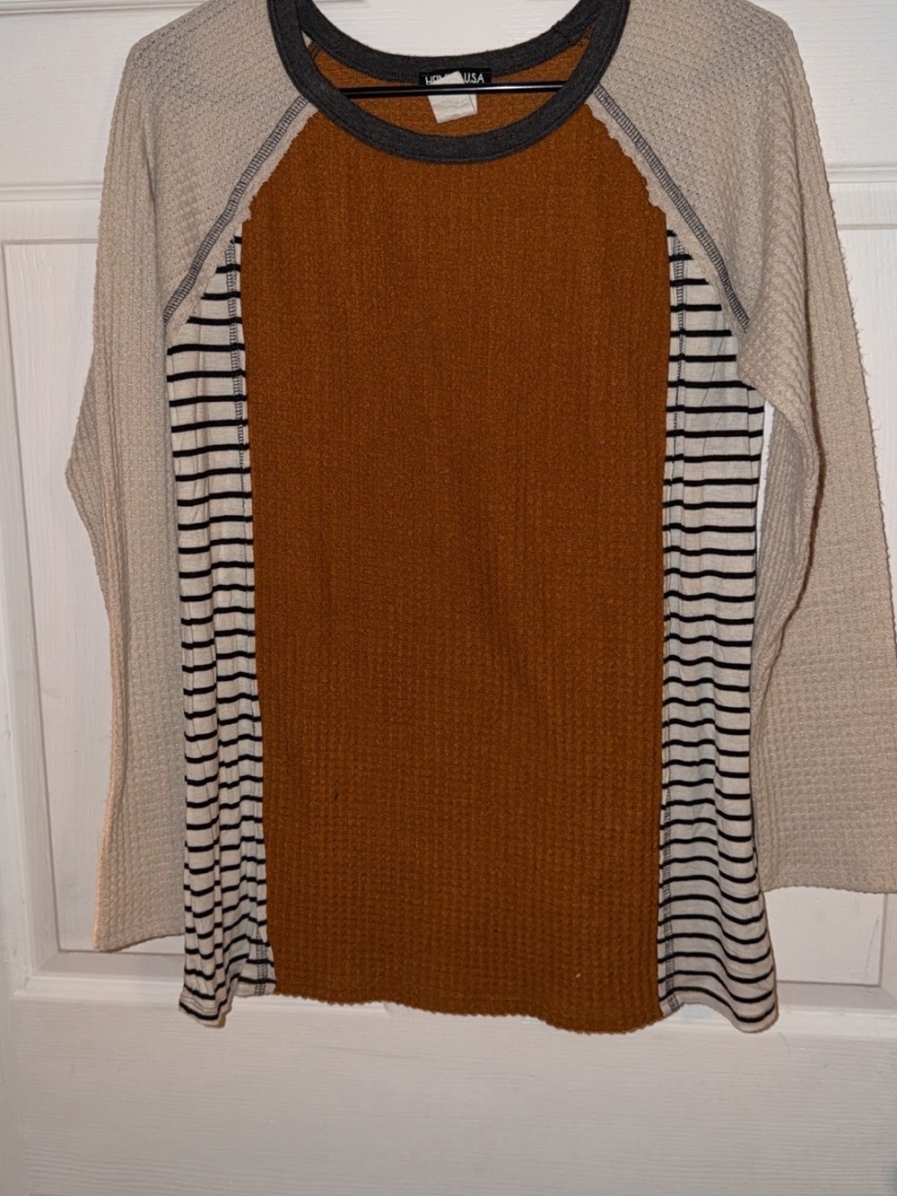 Striped Sleeve Waffle Knit Raglan Top - Rust & Cream